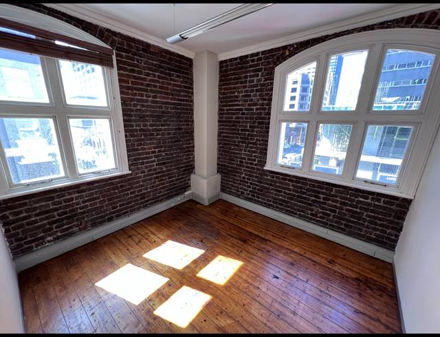160M² OFFICE TO LET IN CAPE TOWN CITY CENTRE